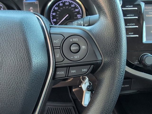 Used 2020 Toyota Camry LE image 17