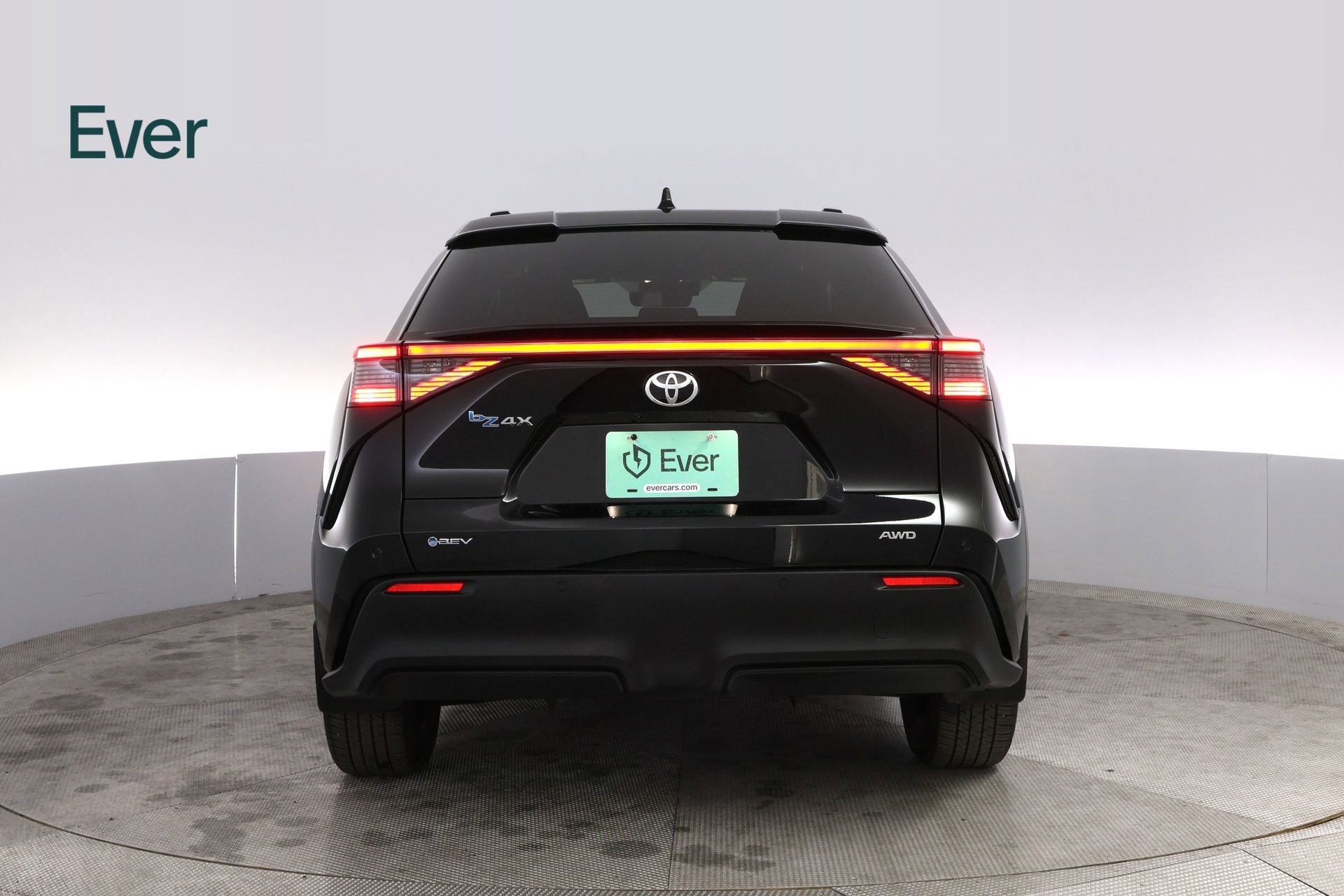 Used 2025 Toyota bZ4X AWD w/ Weather Package image 15