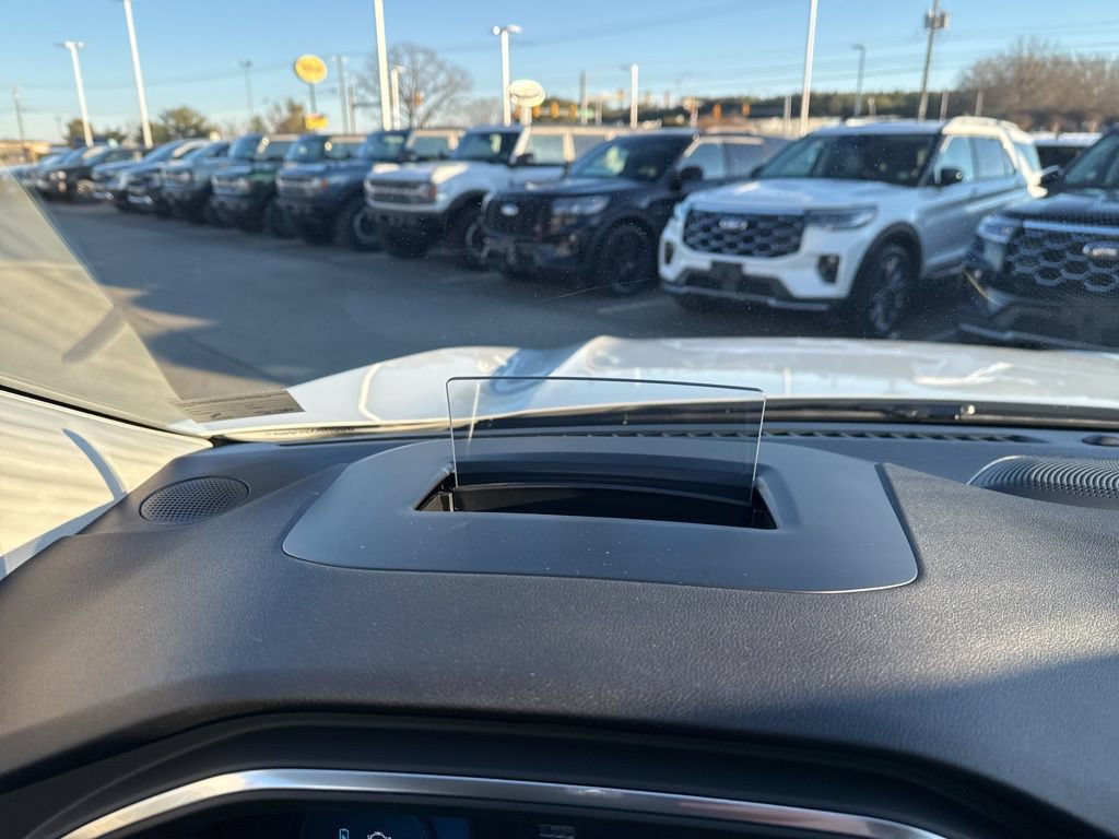 New 2025 Ford Escape SE w/ PHEV Premium Package FWD image 34