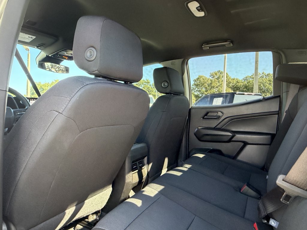 Used 2026 Chevrolet Colorado W/T RWD image 17
