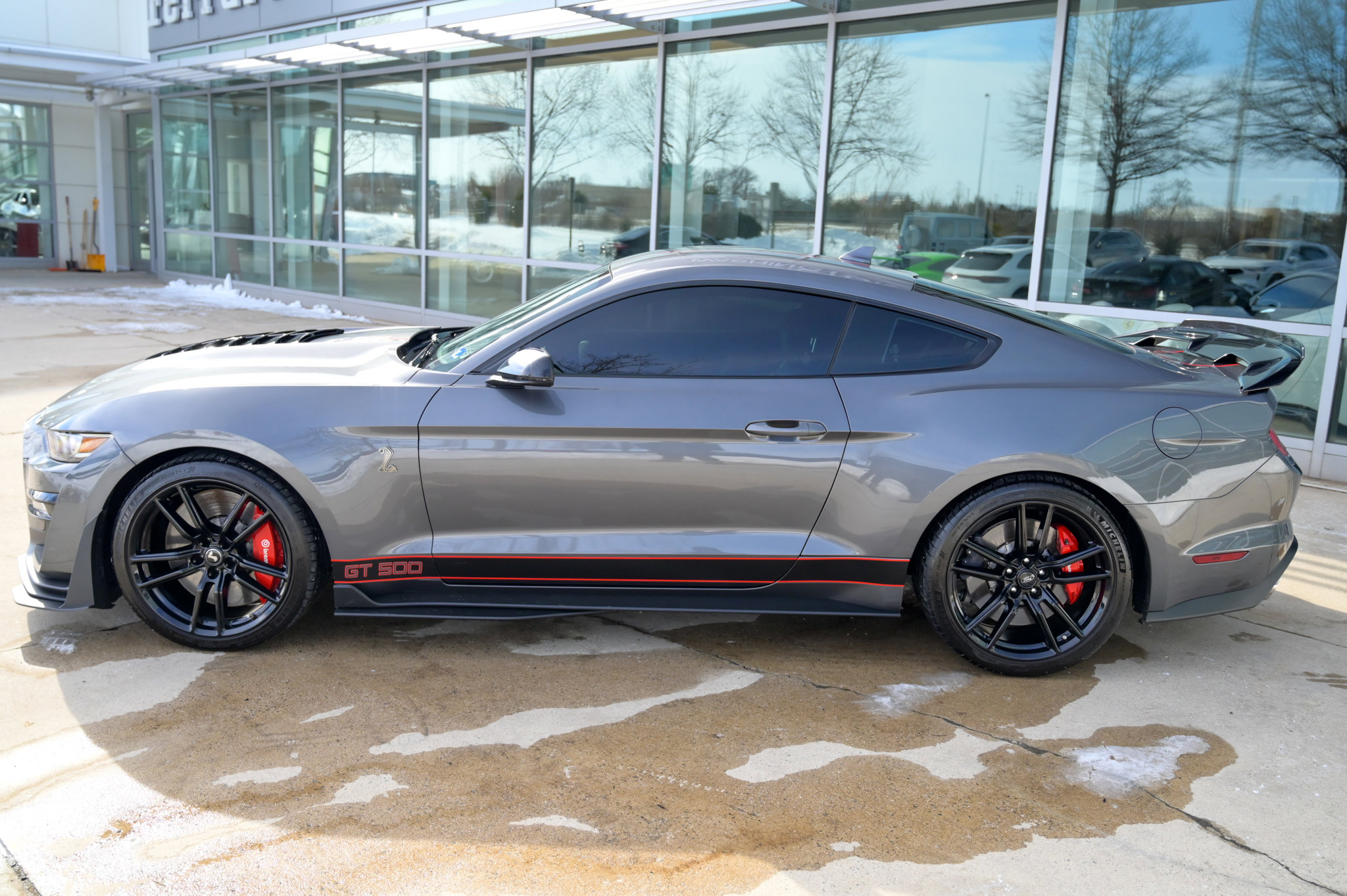 Used 2021 Ford Mustang Shelby GT500 w/ Technology Package image 8