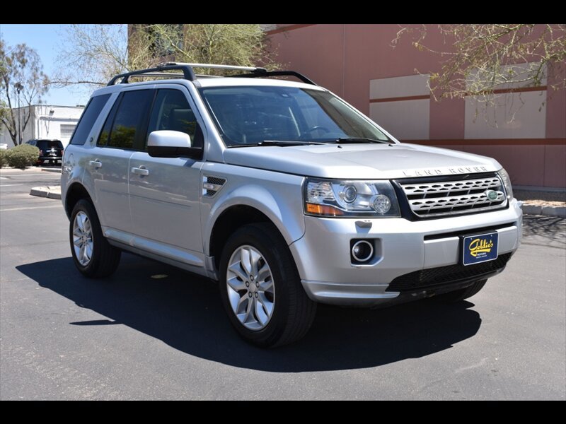 Used 2014 Land Rover LR2 AWD/4WD image 2