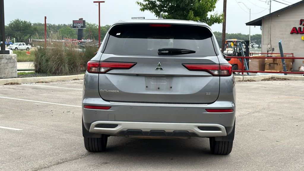 Used 2024 Mitsubishi Outlander SE FWD image 7