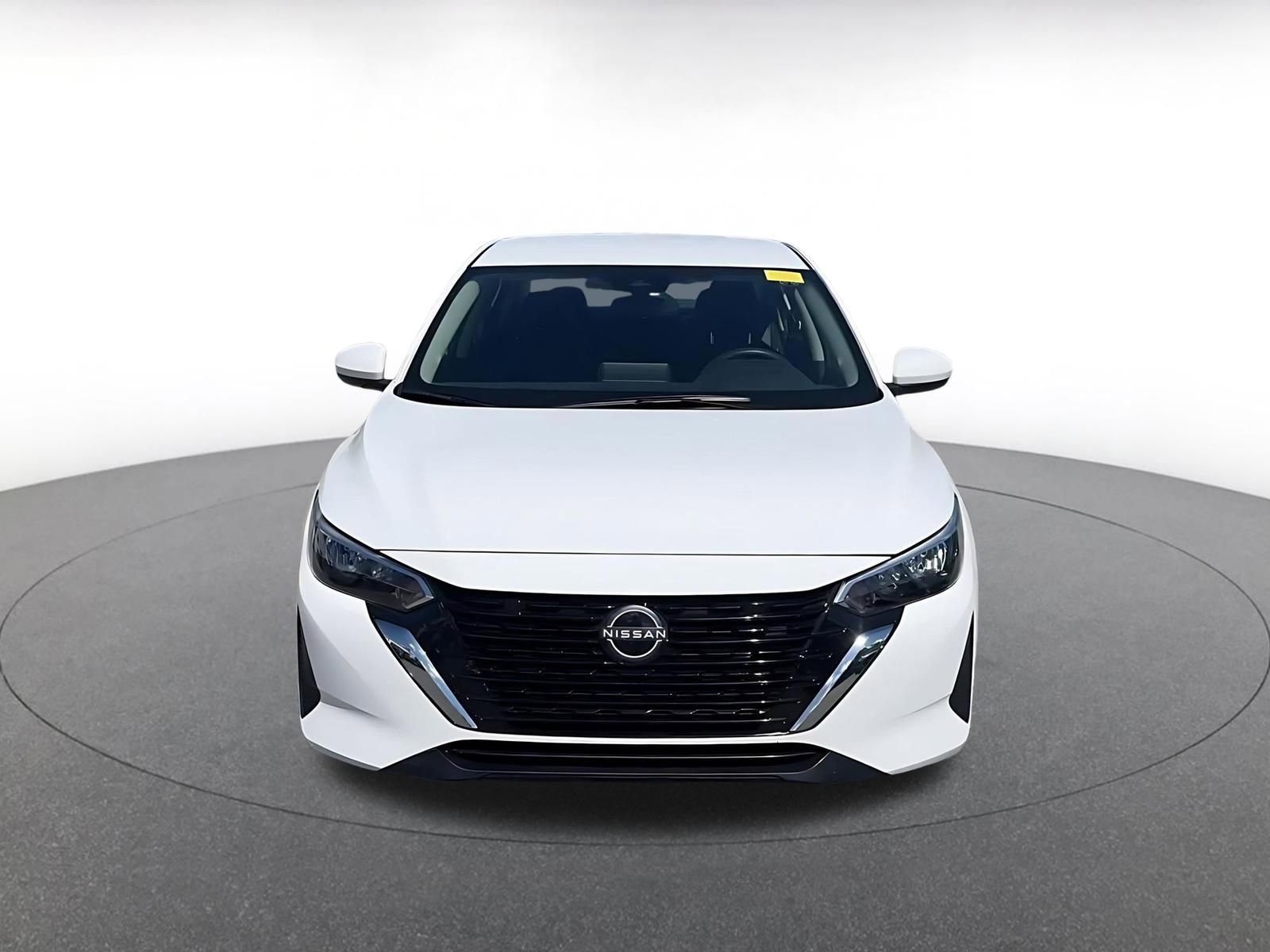 Used 2024 Nissan Sentra SV image 3