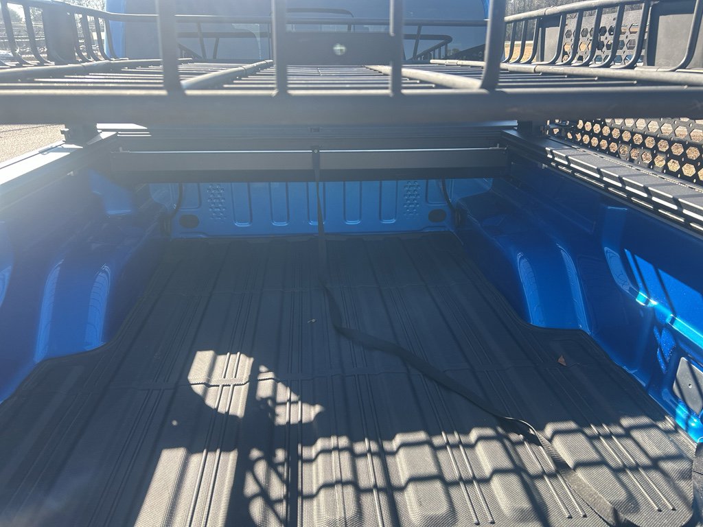 Used 2025 Jeep Gladiator Sport image 13