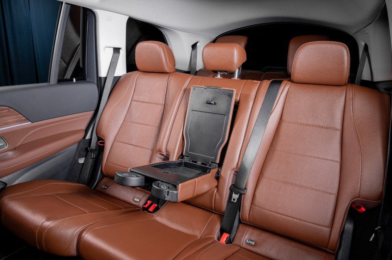 New 2026 Mercedes-Benz GLS 450 4MATIC image 28