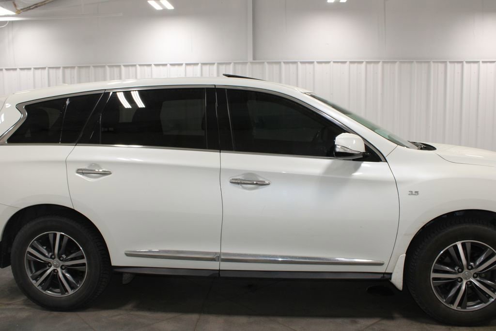 Used 2020 INFINITI QX60 Pure image 11