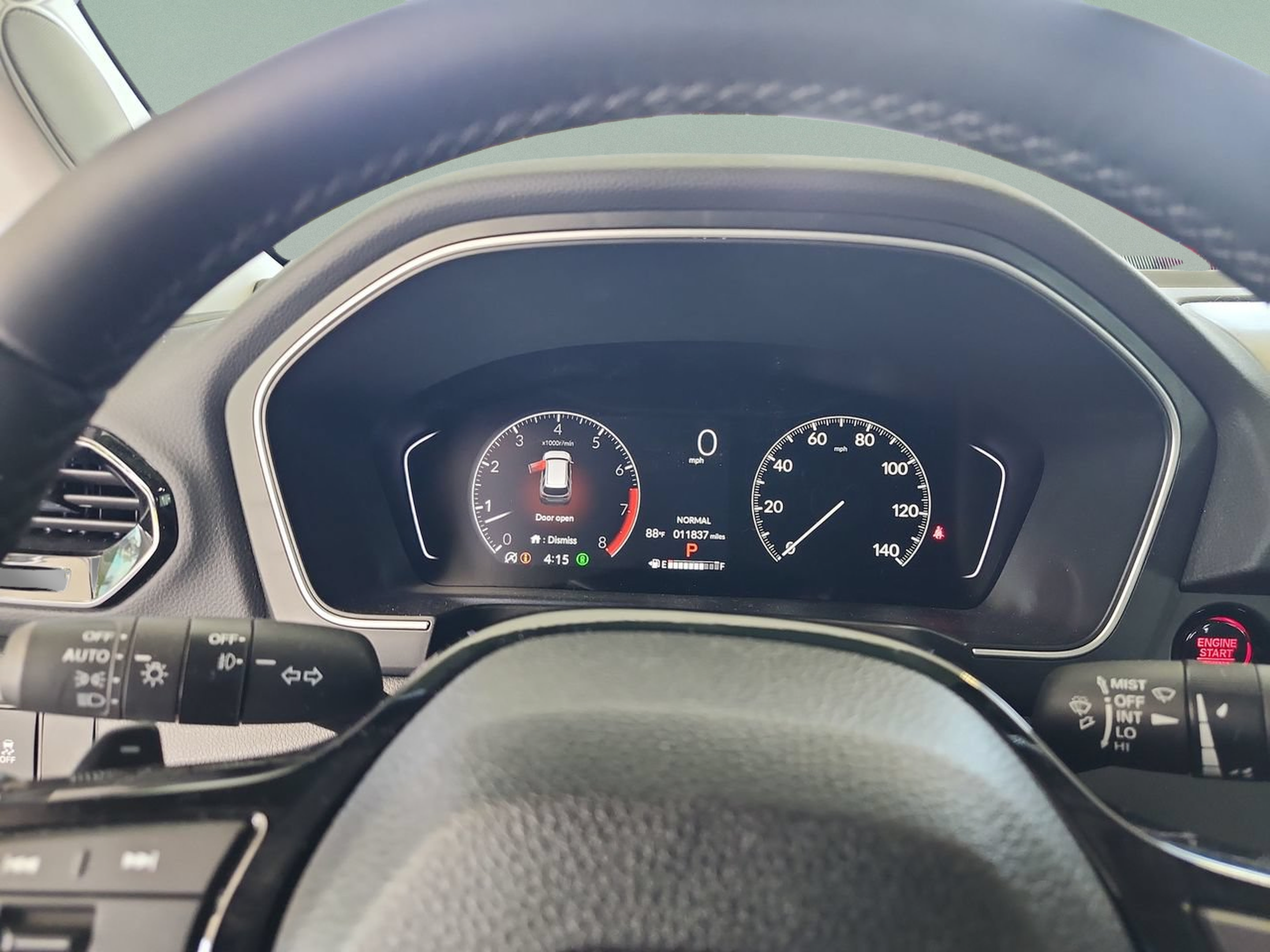 Used 2025 Honda Pilot Touring image 11