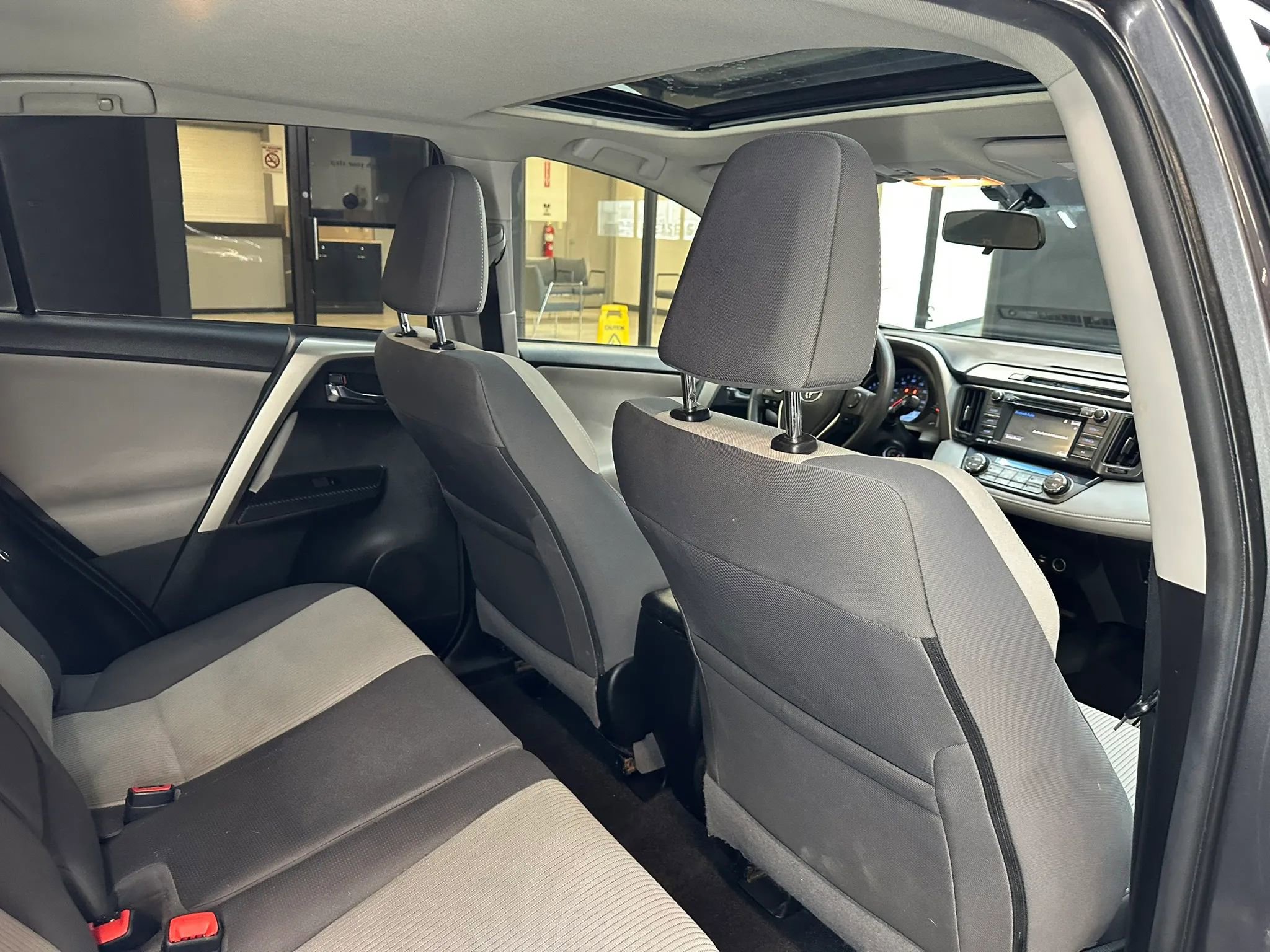 Used 2015 Toyota RAV4 XLE image 23