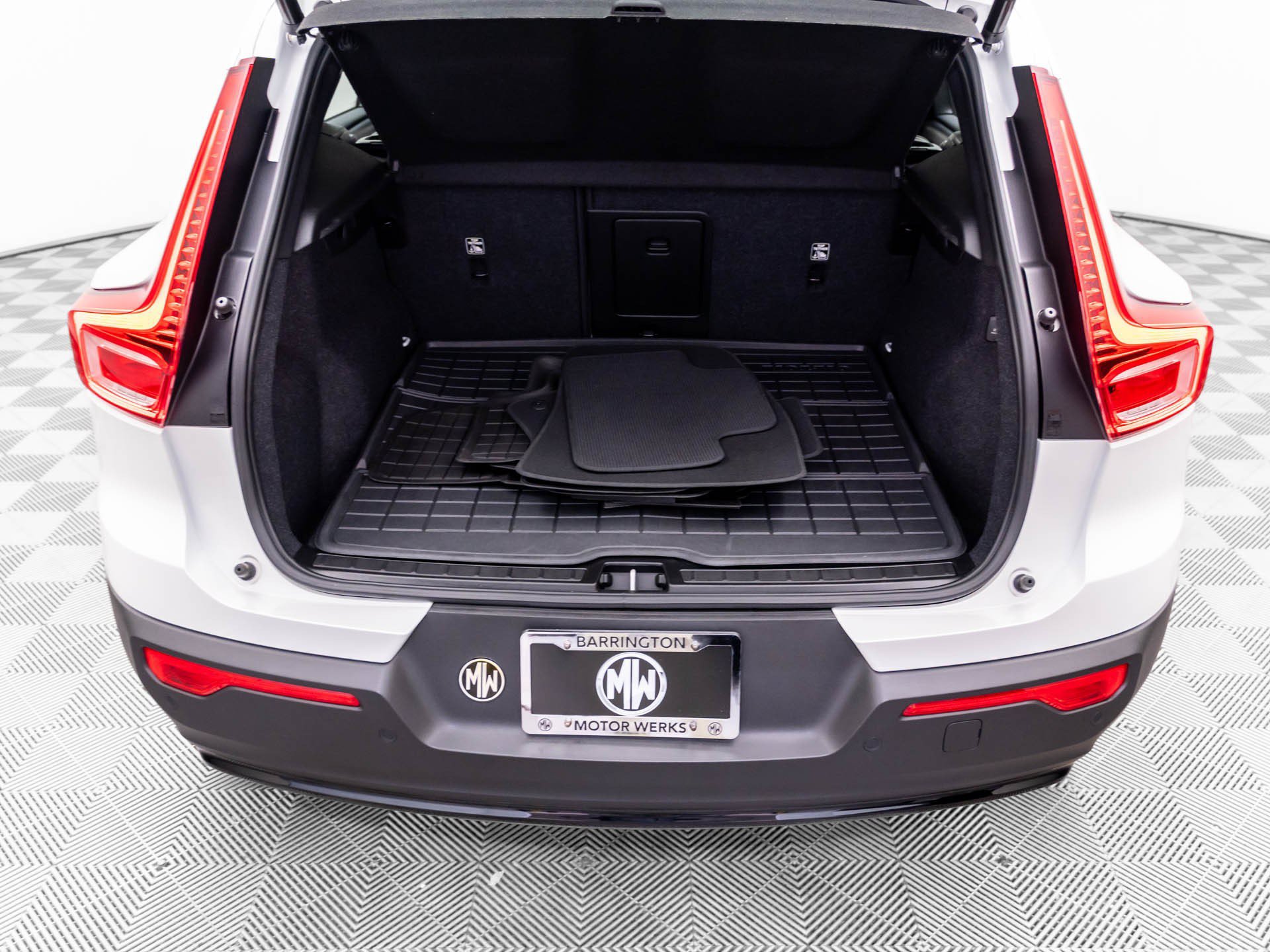 Used 2023 Volvo XC40 B5 Ultimate w/ Protection Package Premier AWD/4WD image 34