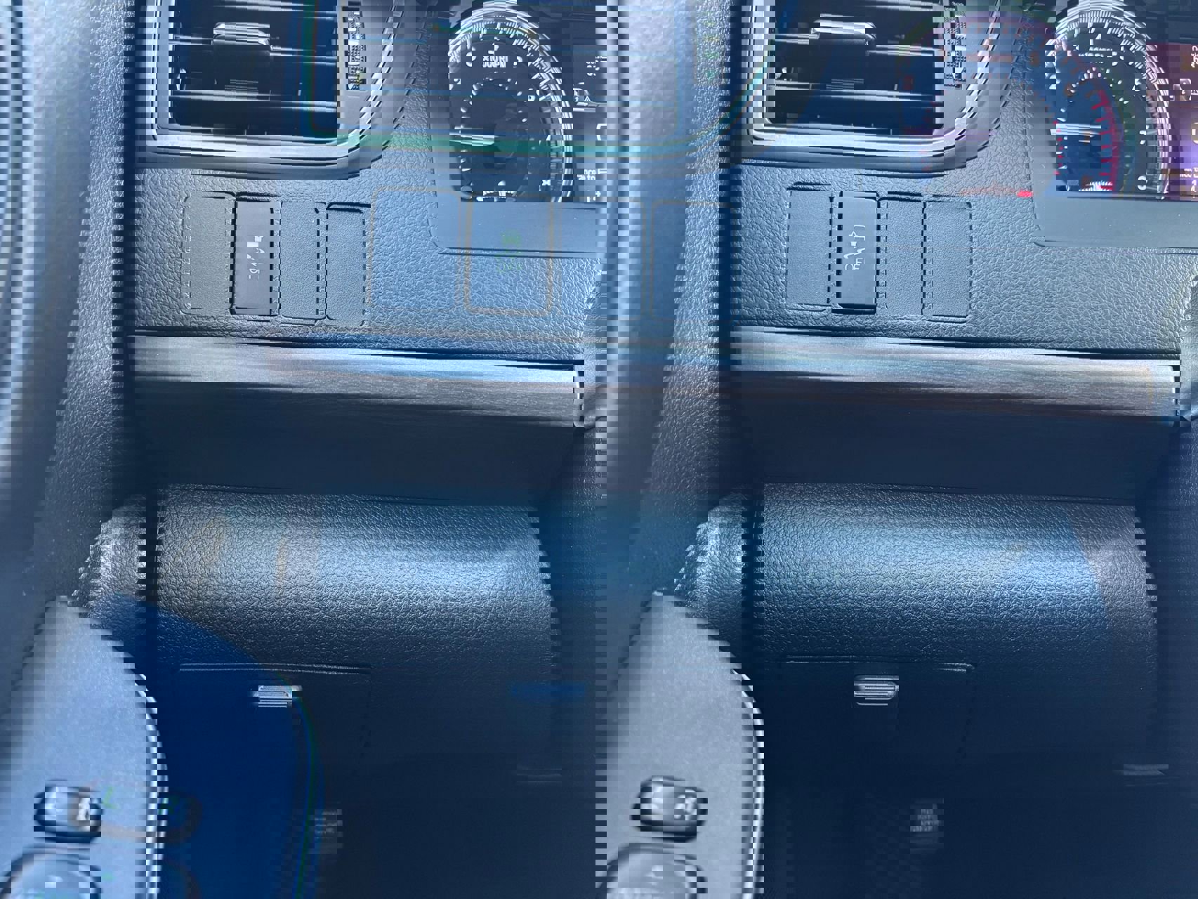 Used 2017 Toyota Camry LE image 29