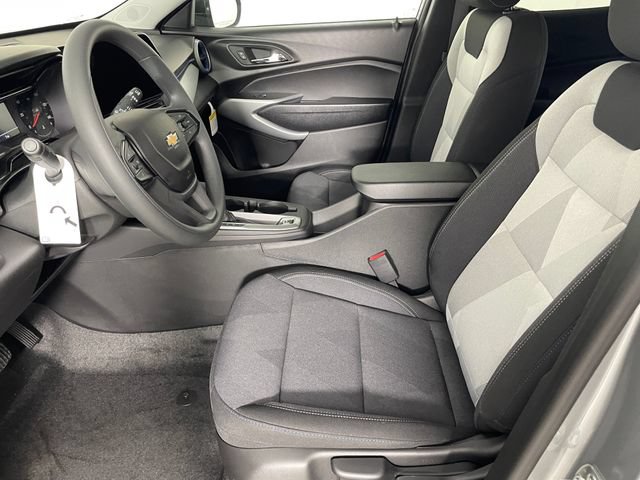 New 2026 Chevrolet Trax LS w/ Driver Confidence Package FWD image 2