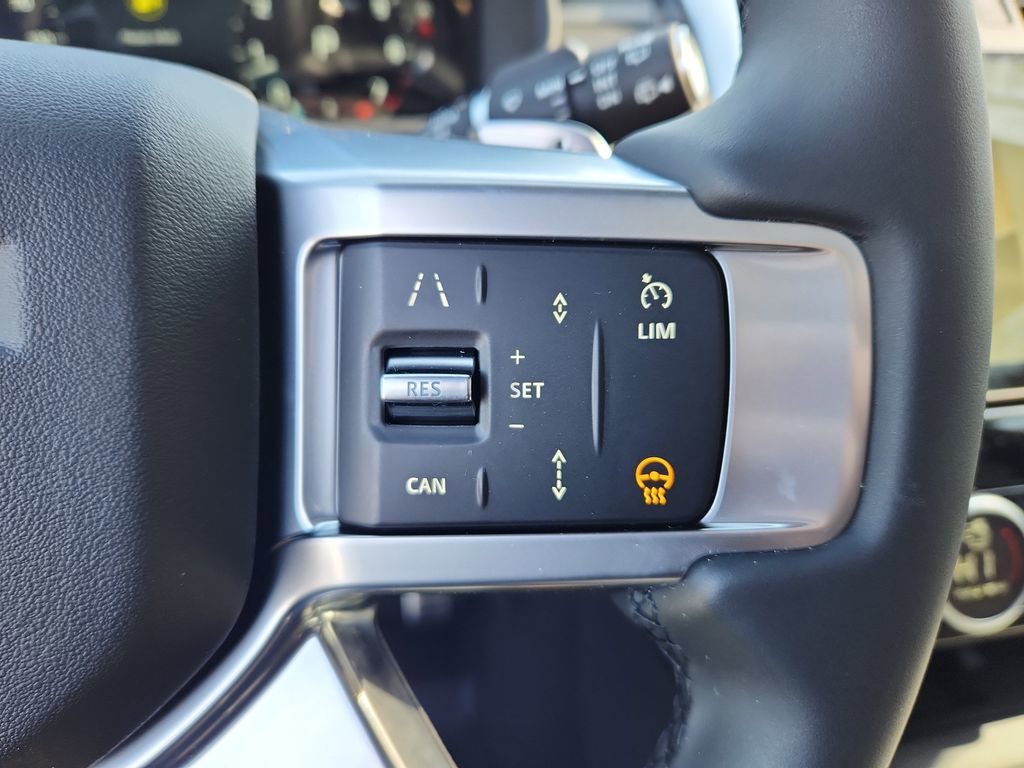New 2026 Land Rover Discovery Limited Edition AWD/4WD image 20