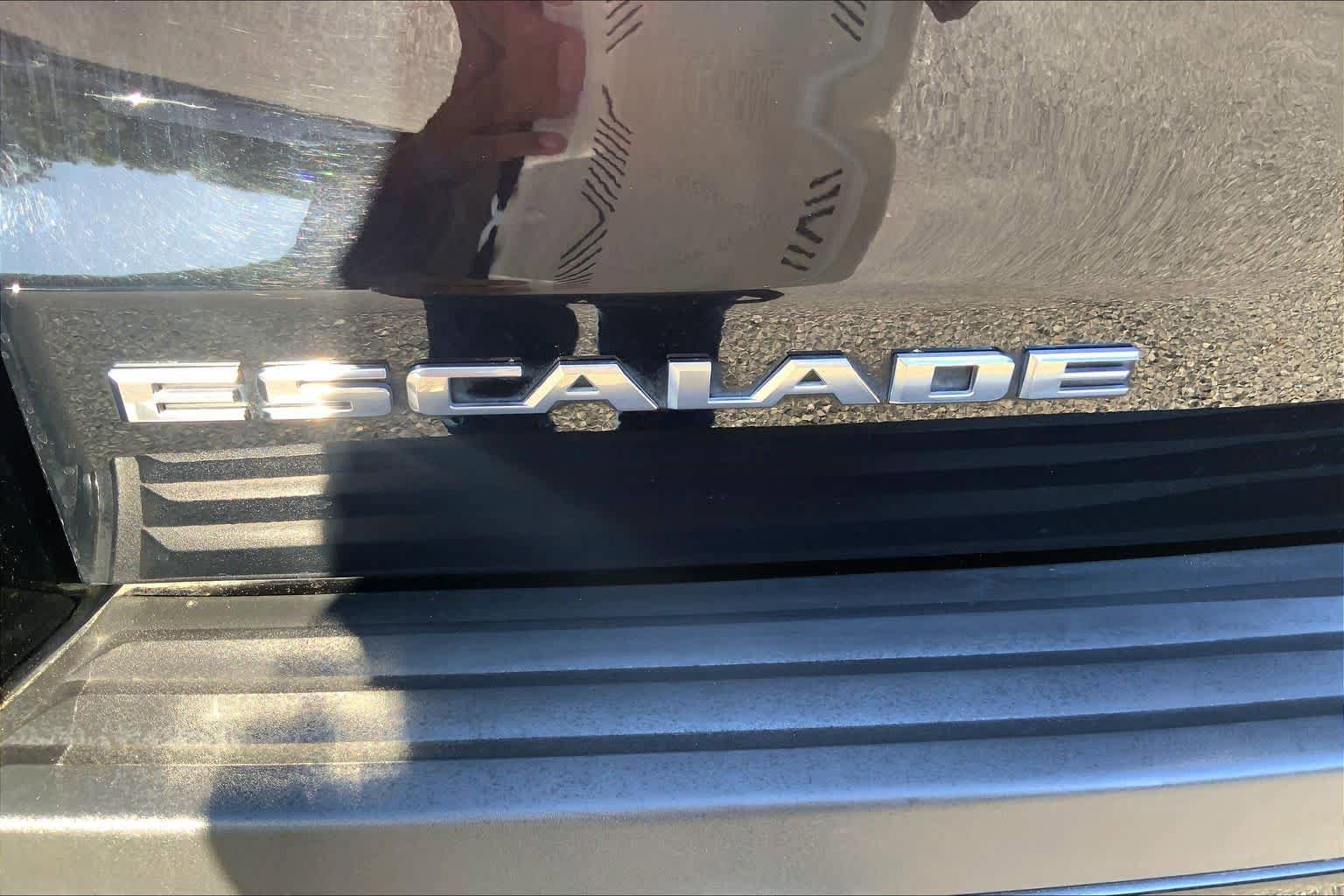 Used 2016 Cadillac Escalade Platinum AWD/4WD image 10