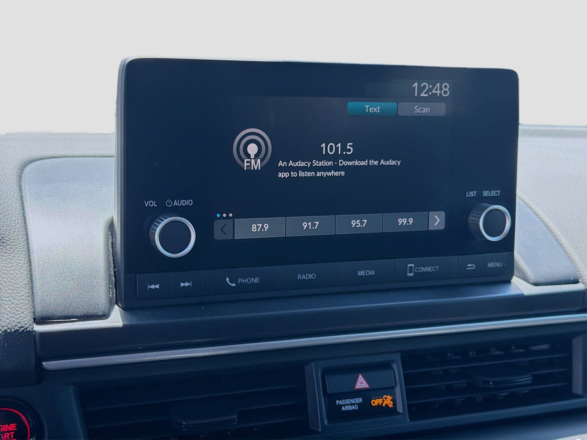 Certified 2024 Honda Pilot Sport image 12
