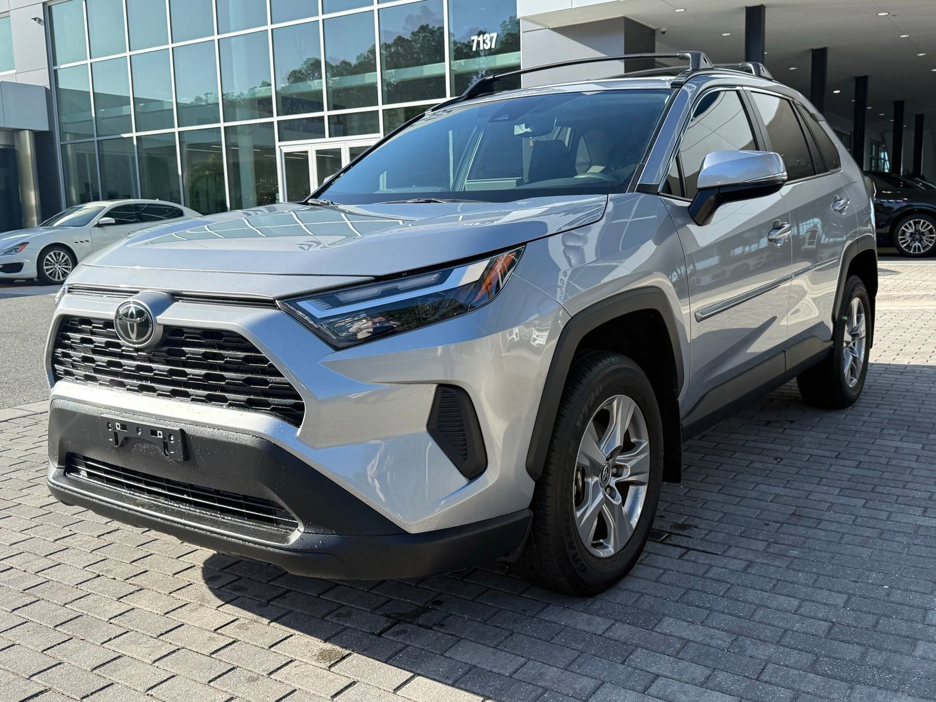 Used 2025 Toyota RAV4 XLE w/ Convenience Package image 11