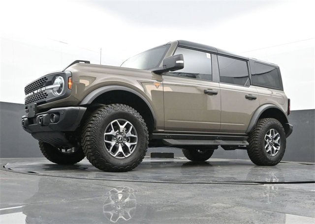 Used 2025 Ford Bronco Badlands image 26