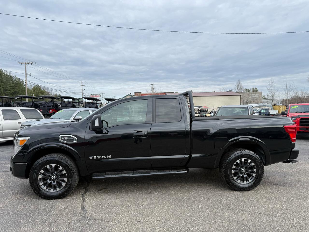 Used 2017 Nissan Titan PRO-4X image 6