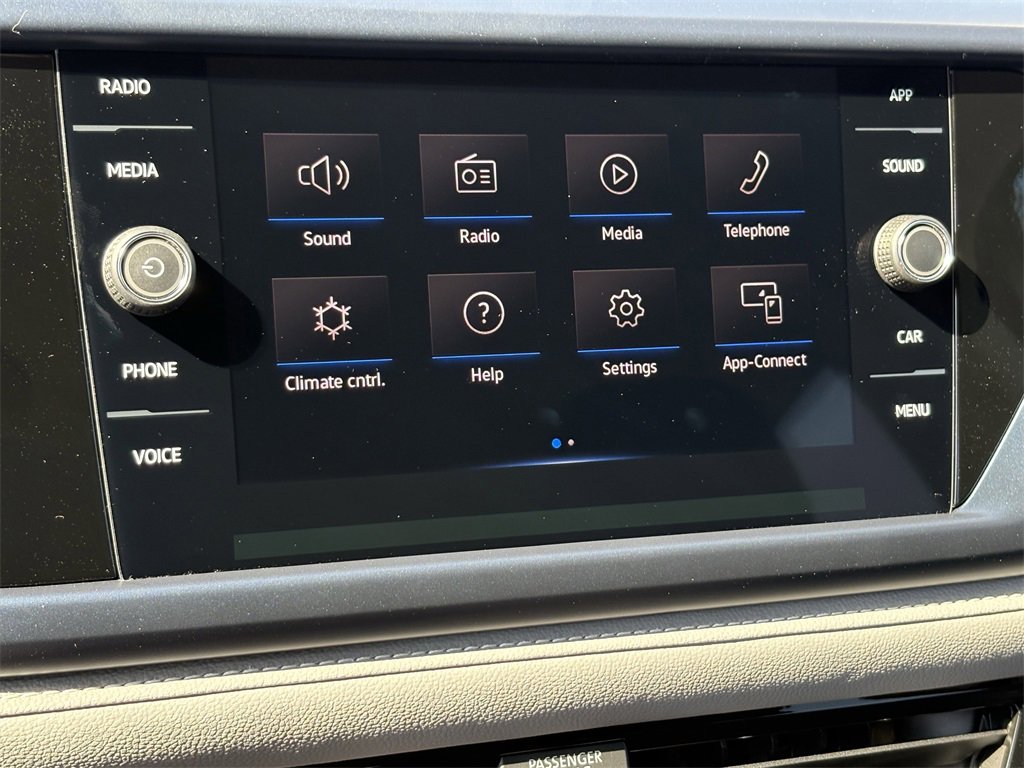 Used 2024 Volkswagen Taos SE image 18