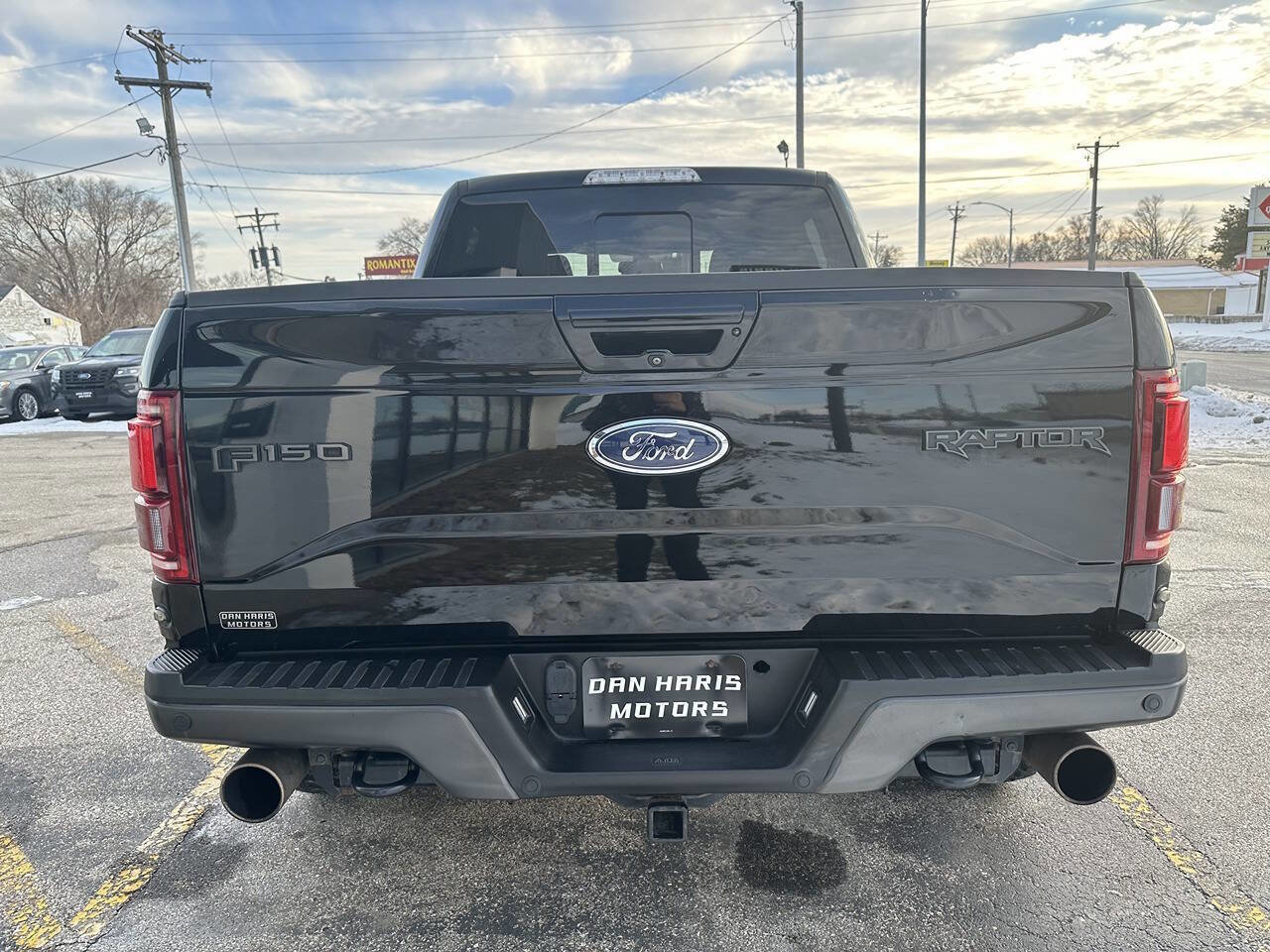 Used 2017 Ford F150 Raptor w/ Equipment Group 802A Luxury image 10