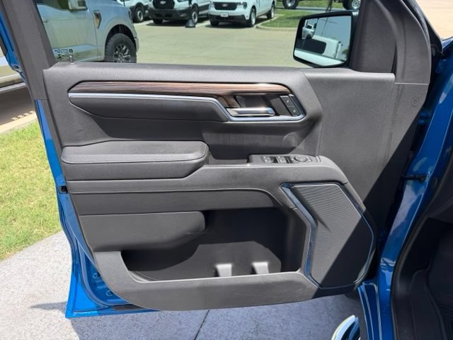 Used 2023 Chevrolet Silverado 1500 LT AWD/4WD image 8