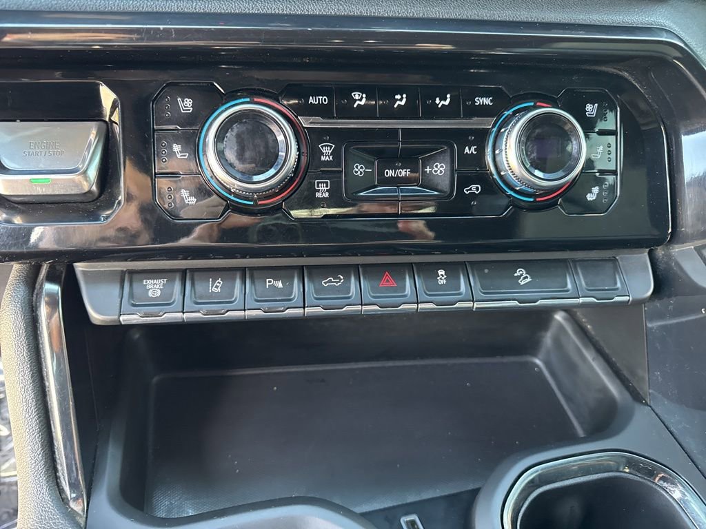 Used 2024 GMC Sierra 2500 AT4 w/ AT4 Premium Plus Package image 17