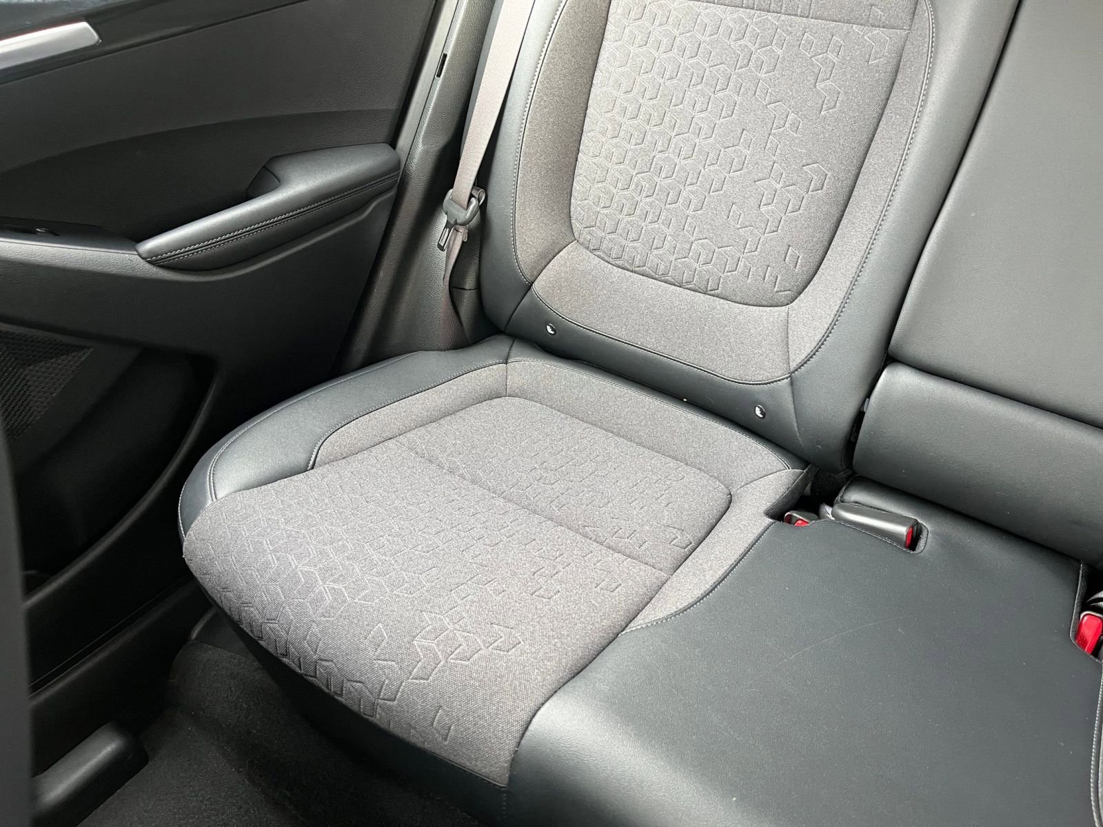 Used 2025 Kia Seltos S image 41