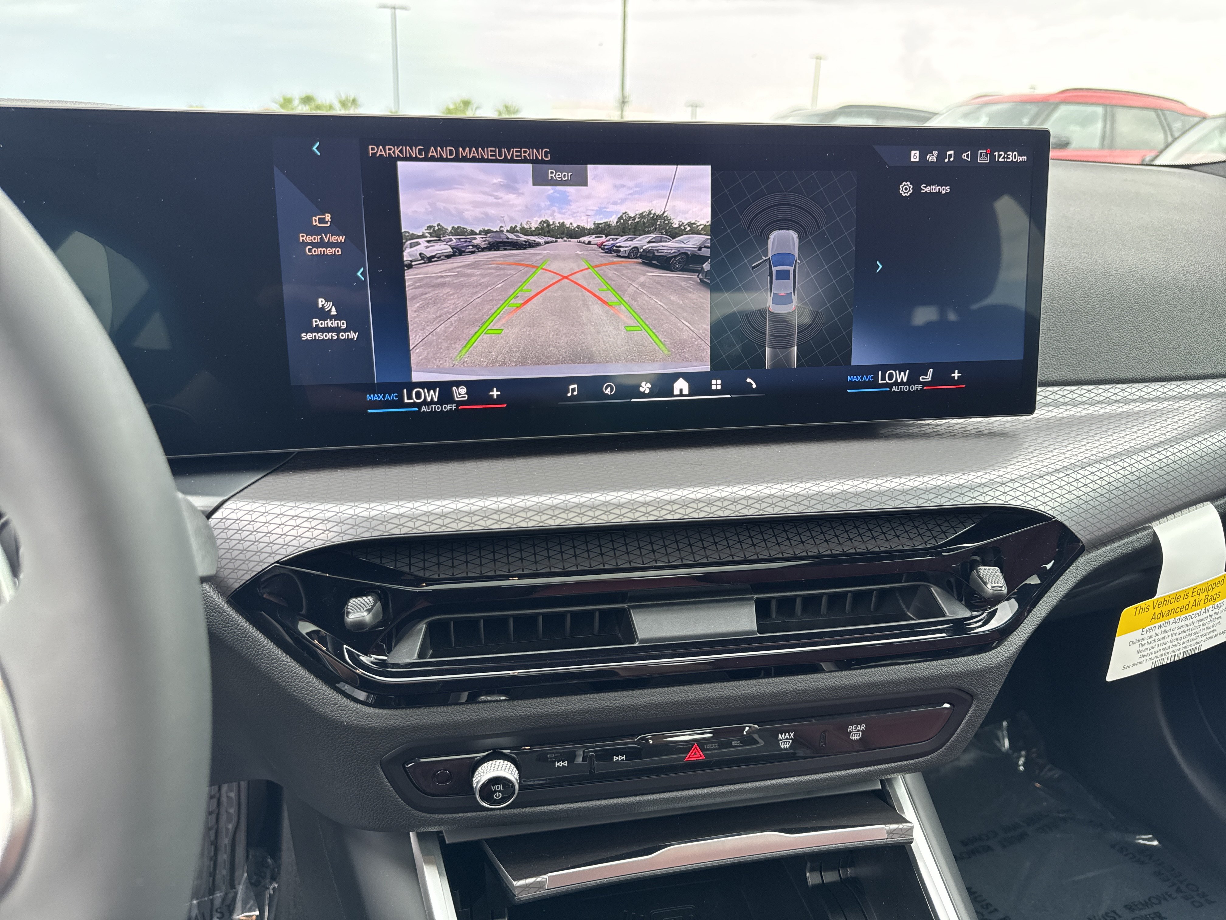 New 2026 BMW 330i Sedan w/ M Sport Package RWD image 19