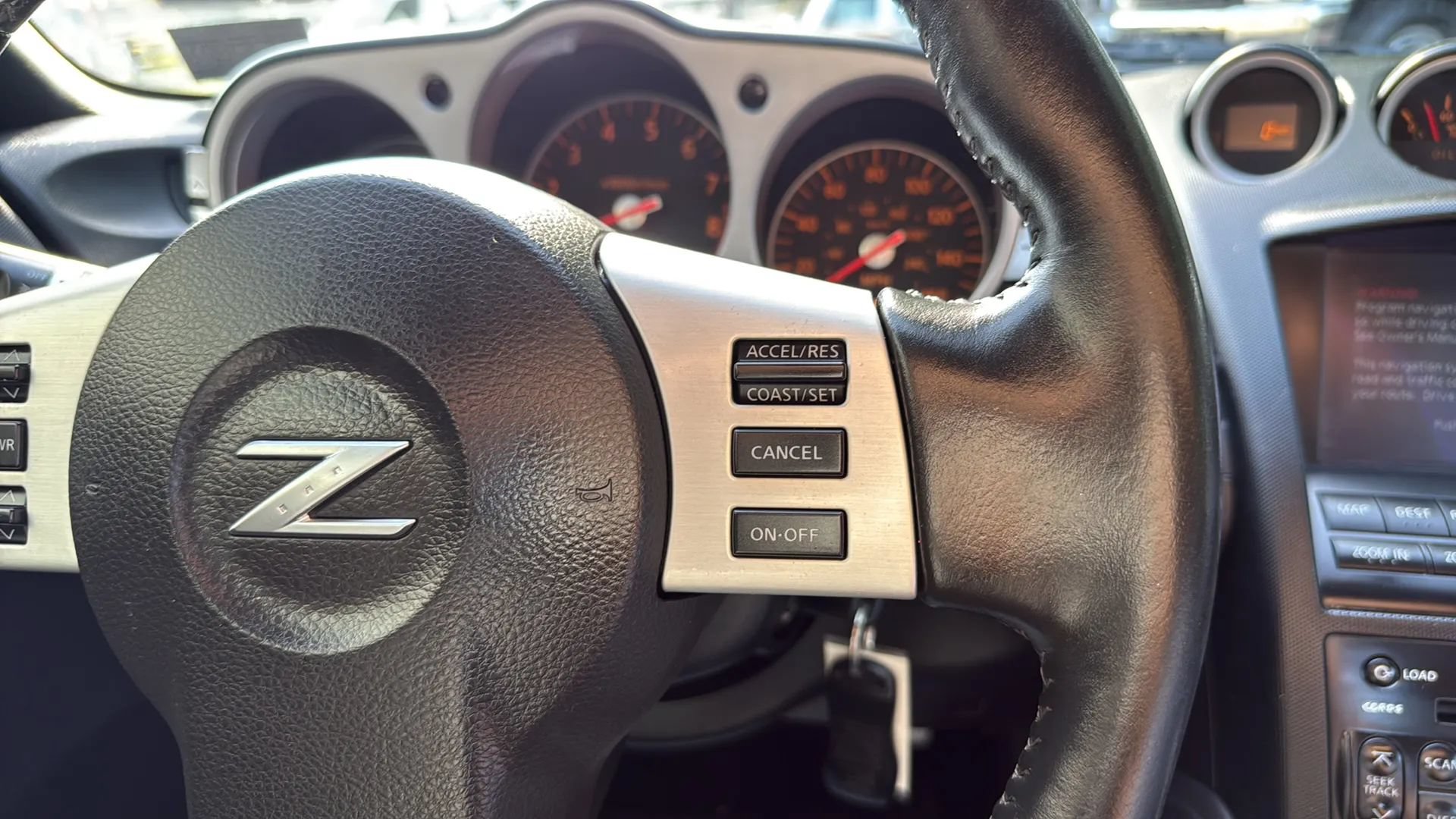 Used 2007 Nissan 350Z Touring RWD image 25
