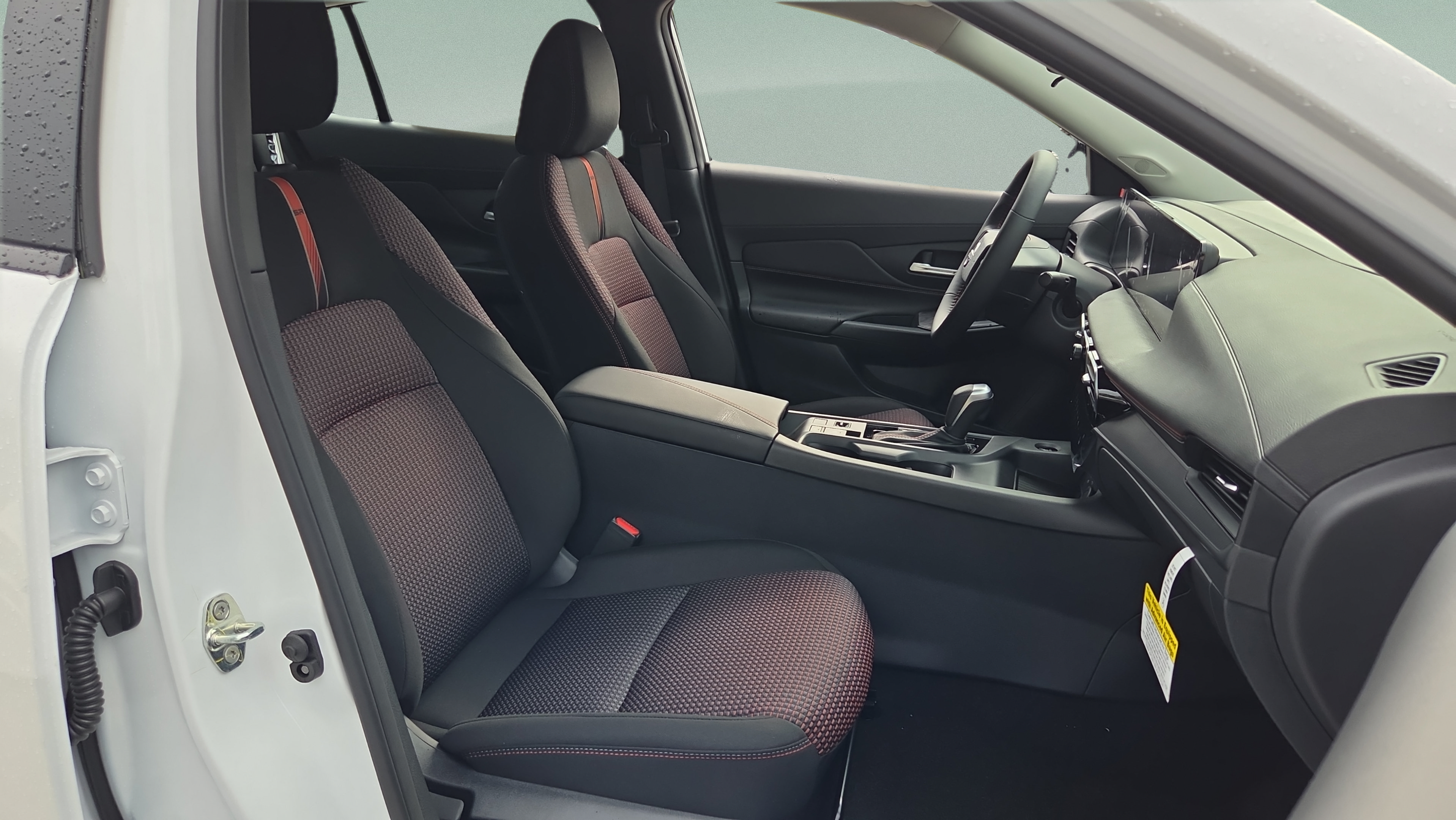 New 2027 Nissan Sentra SR w/ SR All Weather Package FWD image 15
