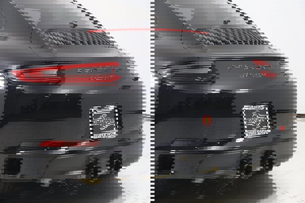 Used 2019 Porsche 911 Carrera T w/ Carrera T Interior Package image 29