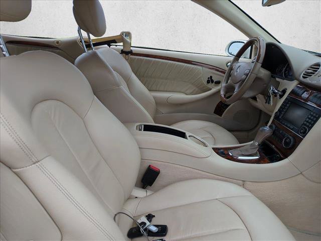 Used 2009 Mercedes-Benz CLK 550 Cabriolet image 17