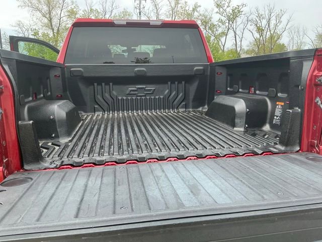 Used 2021 Chevrolet Silverado 1500 LT AWD/4WD image 11
