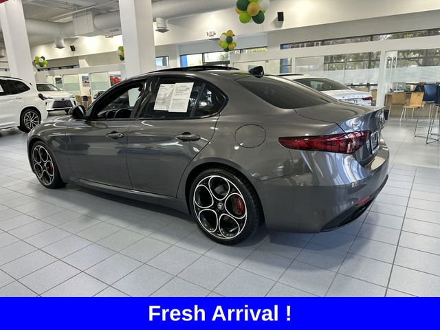 Used 2022 Alfa Romeo Giulia Veloce image 32