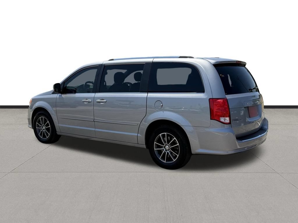 Used 2016 Dodge Grand Caravan SXT FWD image 7