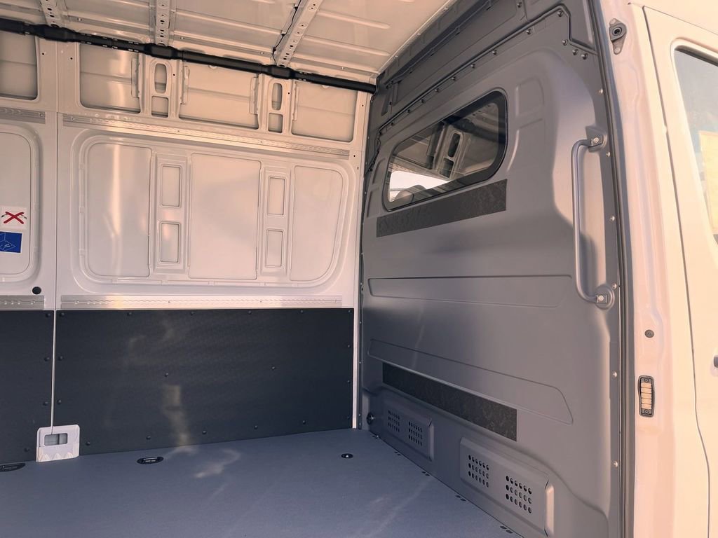 New 2025 Mercedes-Benz Sprinter 3500 image 24