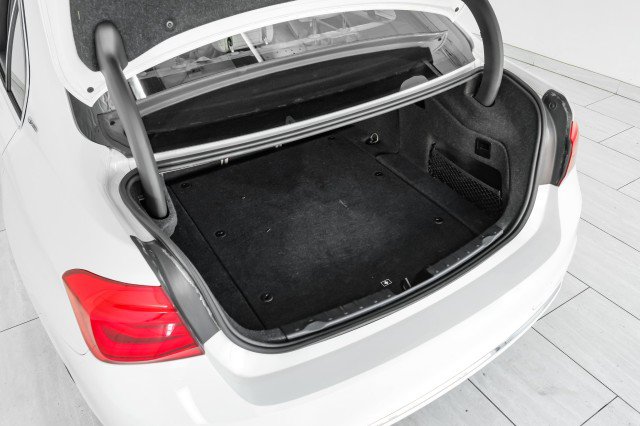 Used 2018 BMW 330e RWD image 59