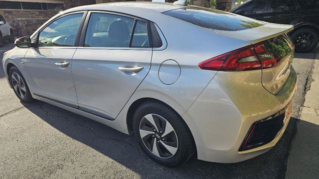 Used 2017 Hyundai Ioniq SEL FWD image 7