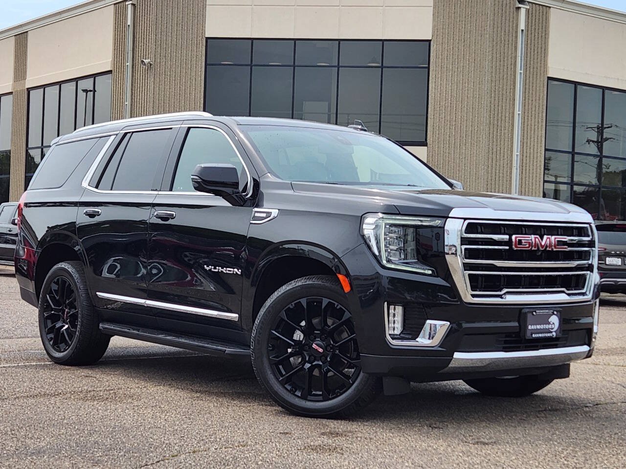 Used 2022 GMC Yukon SLT w/ SLT Premium Package AWD/4WD image 37