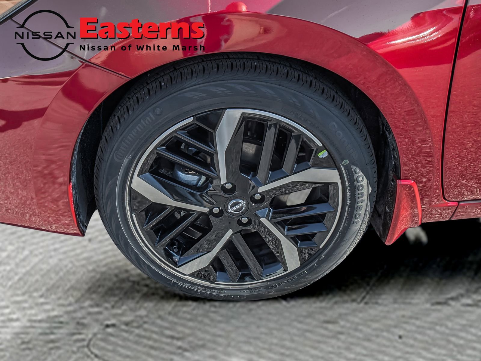 New 2025 Nissan Versa SR w/ Trunk Package image 27