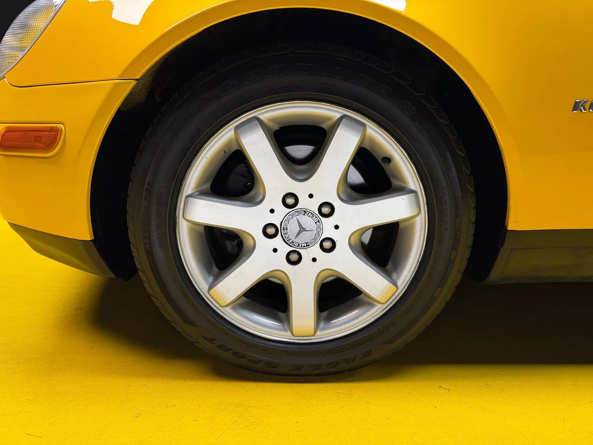 Used 1998 Mercedes-Benz SLK 230 image 9