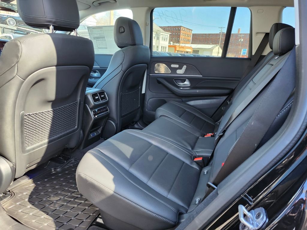 New 2026 Mercedes-Benz GLS 450 4MATIC image 13