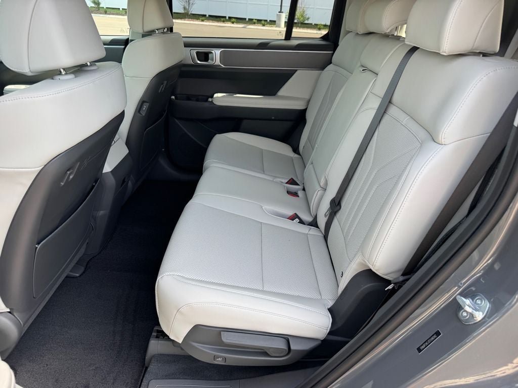 New 2026 Hyundai Santa Fe SEL FWD image 13