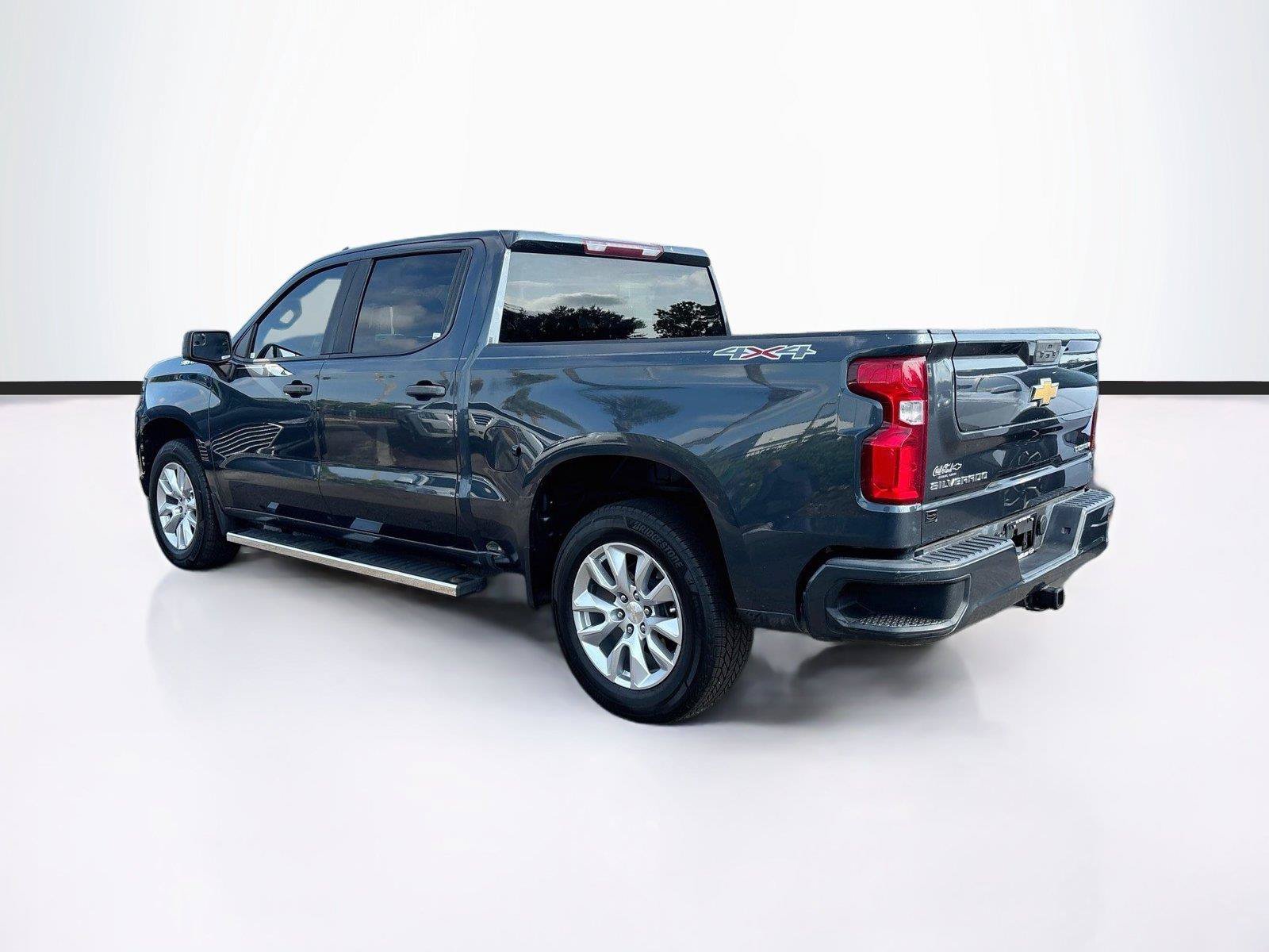 Used 2022 Chevrolet Silverado 1500 Custom AWD/4WD image 5