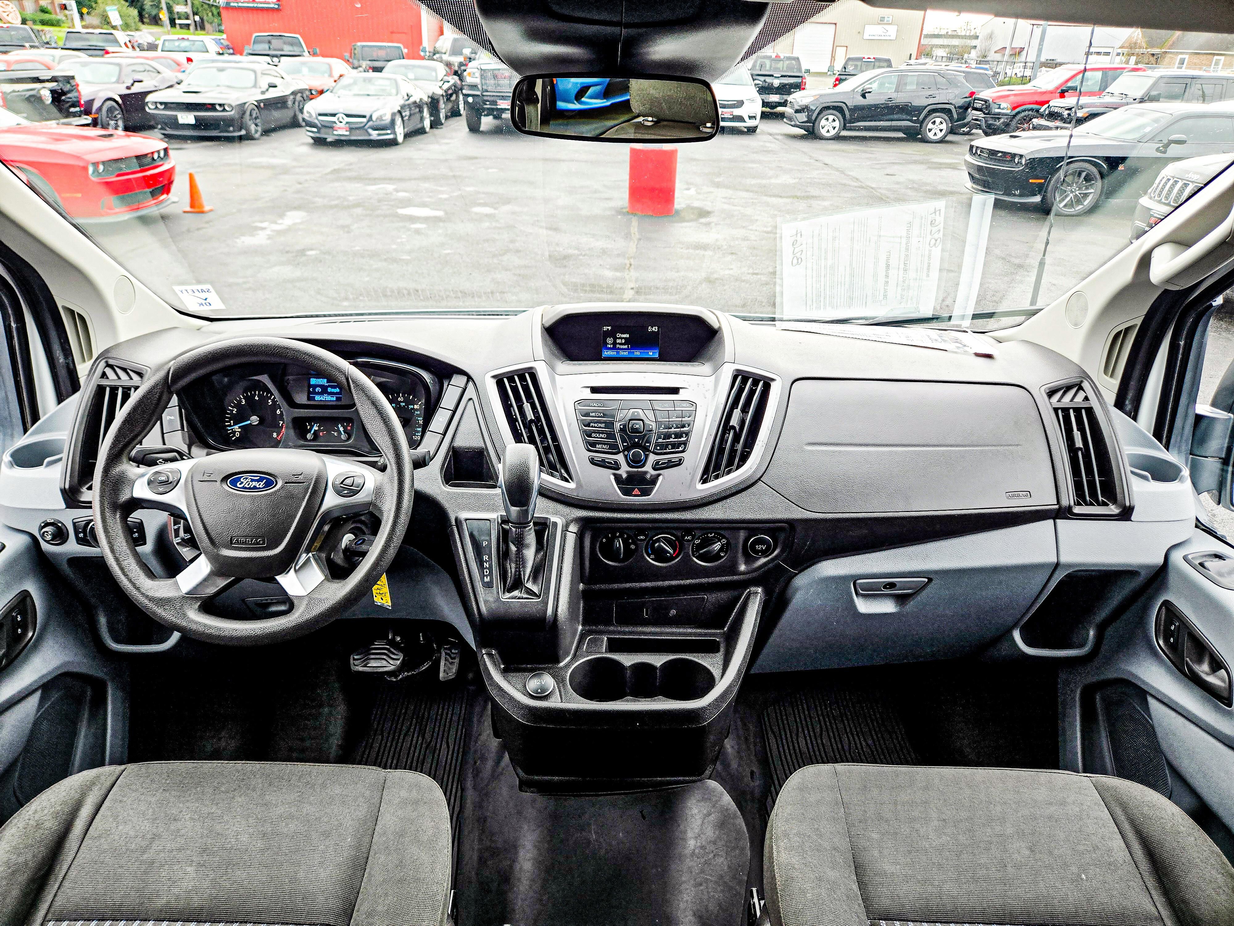 Used 2019 Ford Transit 150 XLT image 17