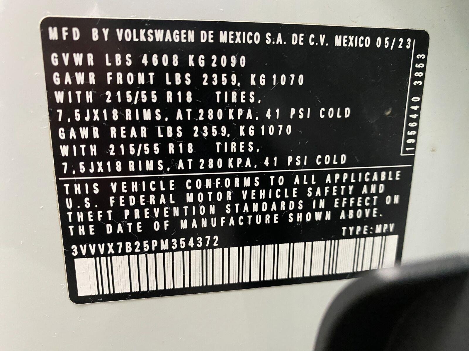 Used 2023 Volkswagen Taos SE w/ Panoramic Sunroof Package AWD/4WD image 29