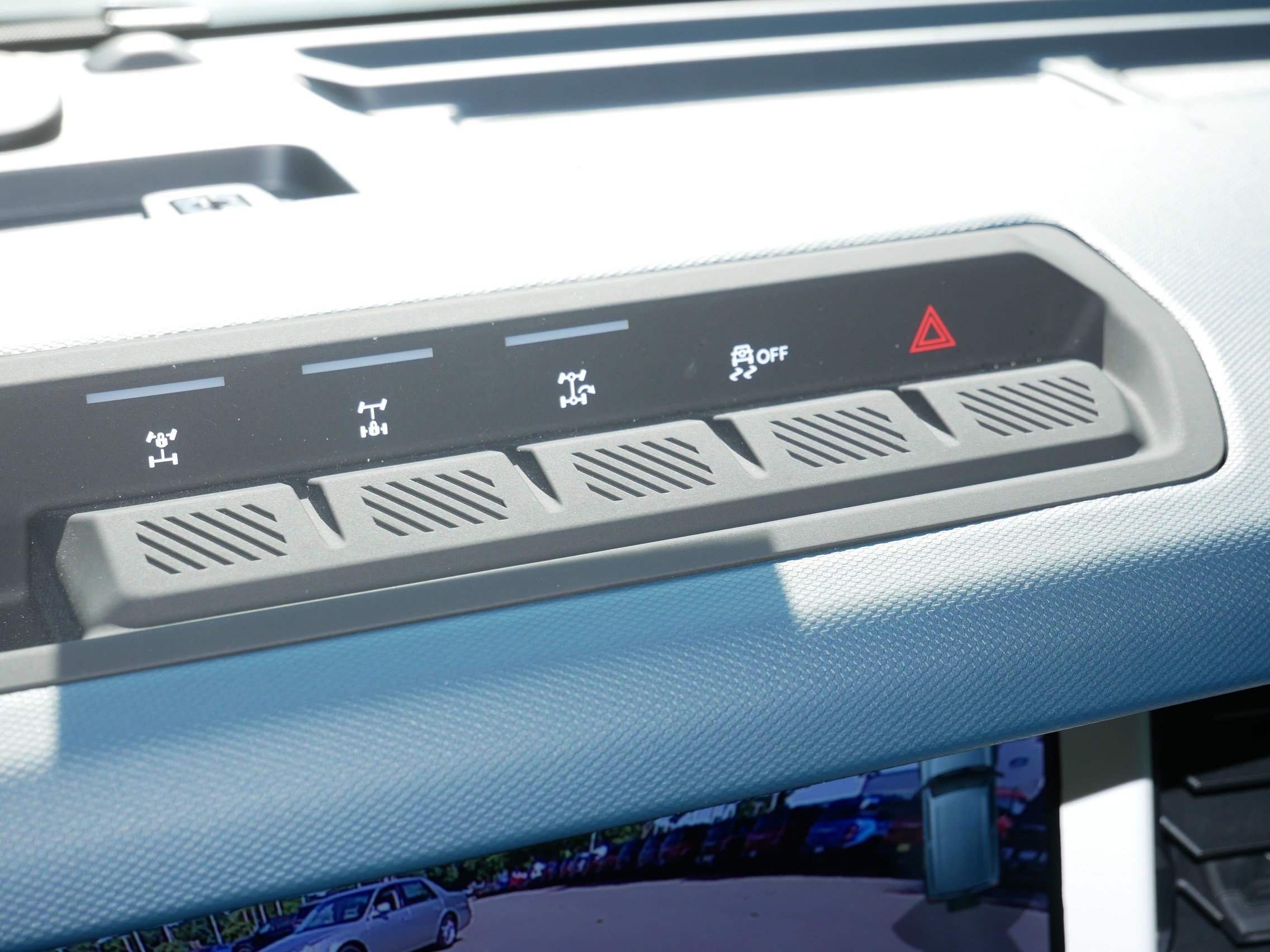 Used 2026 Ford Bronco Heritage Edition AWD/4WD image 34