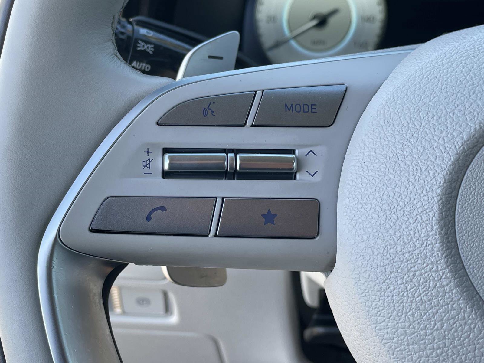 Used 2024 Hyundai Palisade Calligraphy image 8