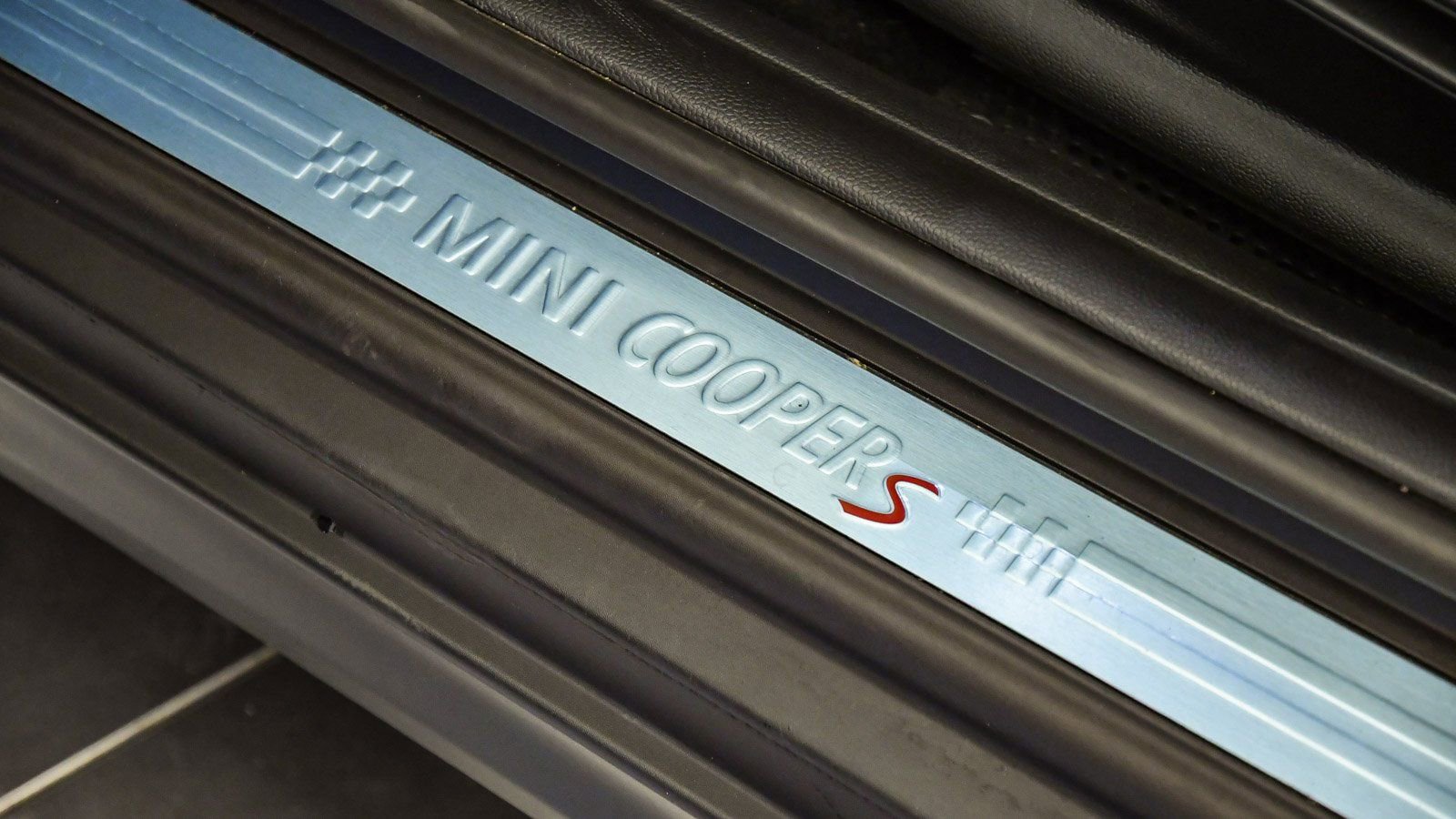 Certified 2023 MINI Cooper S w/ Signature Upholstery Package image 19