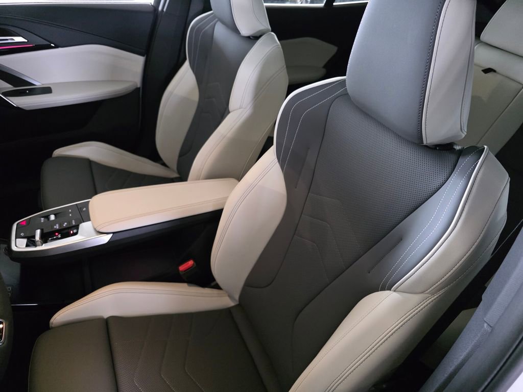 New 2026 BMW X2 xDrive28i w/ Technology Package image 9